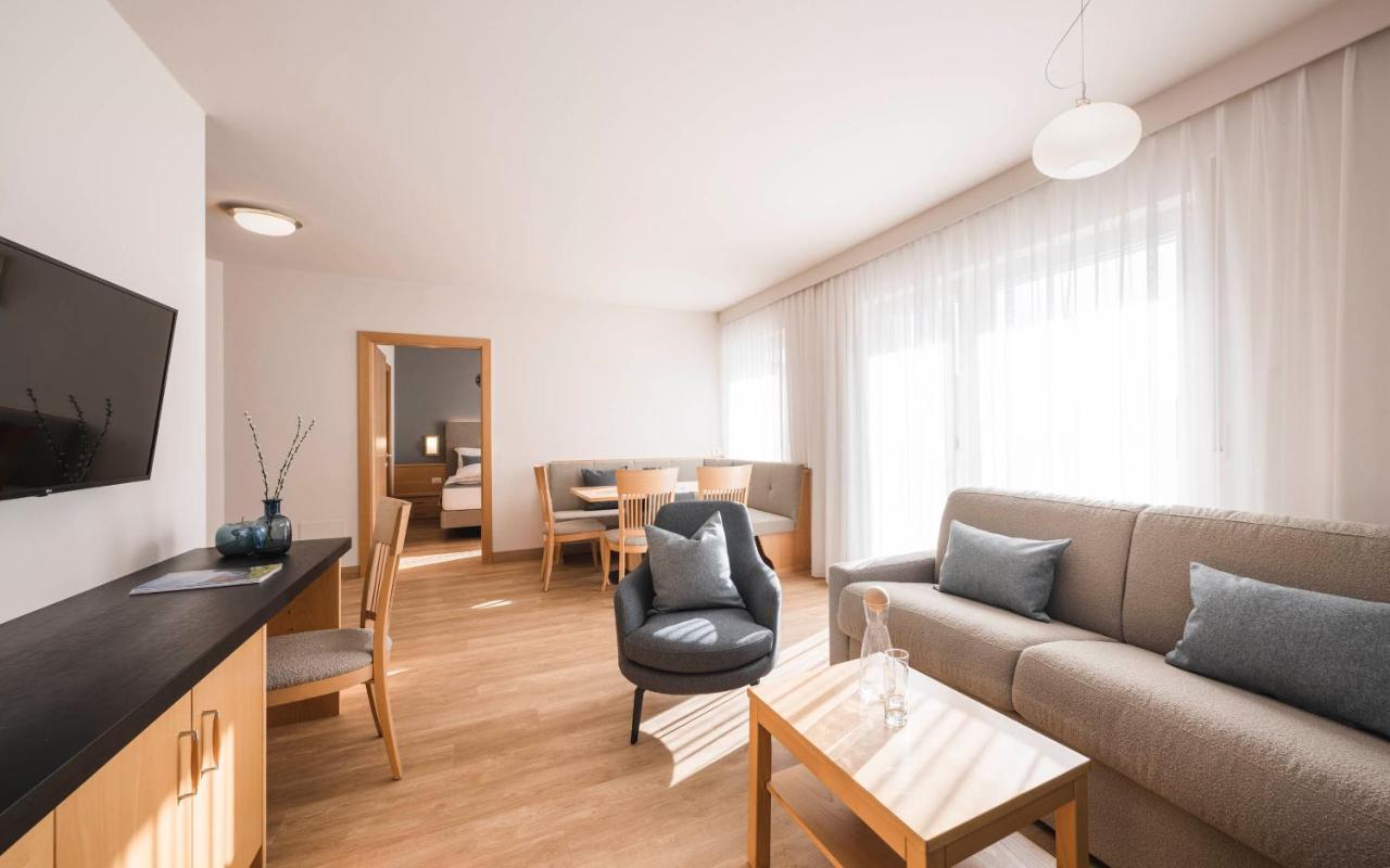 Residence Hirzer Lagundo Luaran gambar