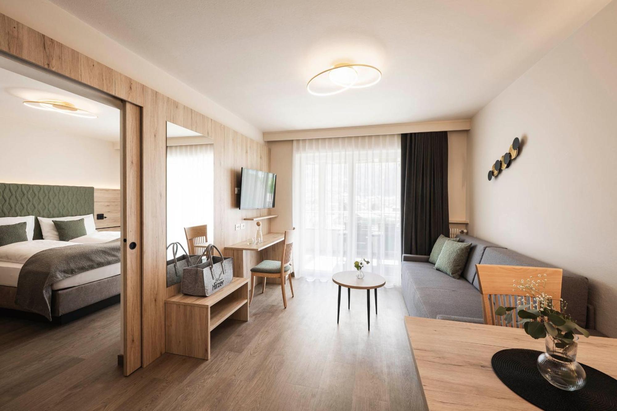 Residence Hirzer Lagundo Luaran gambar